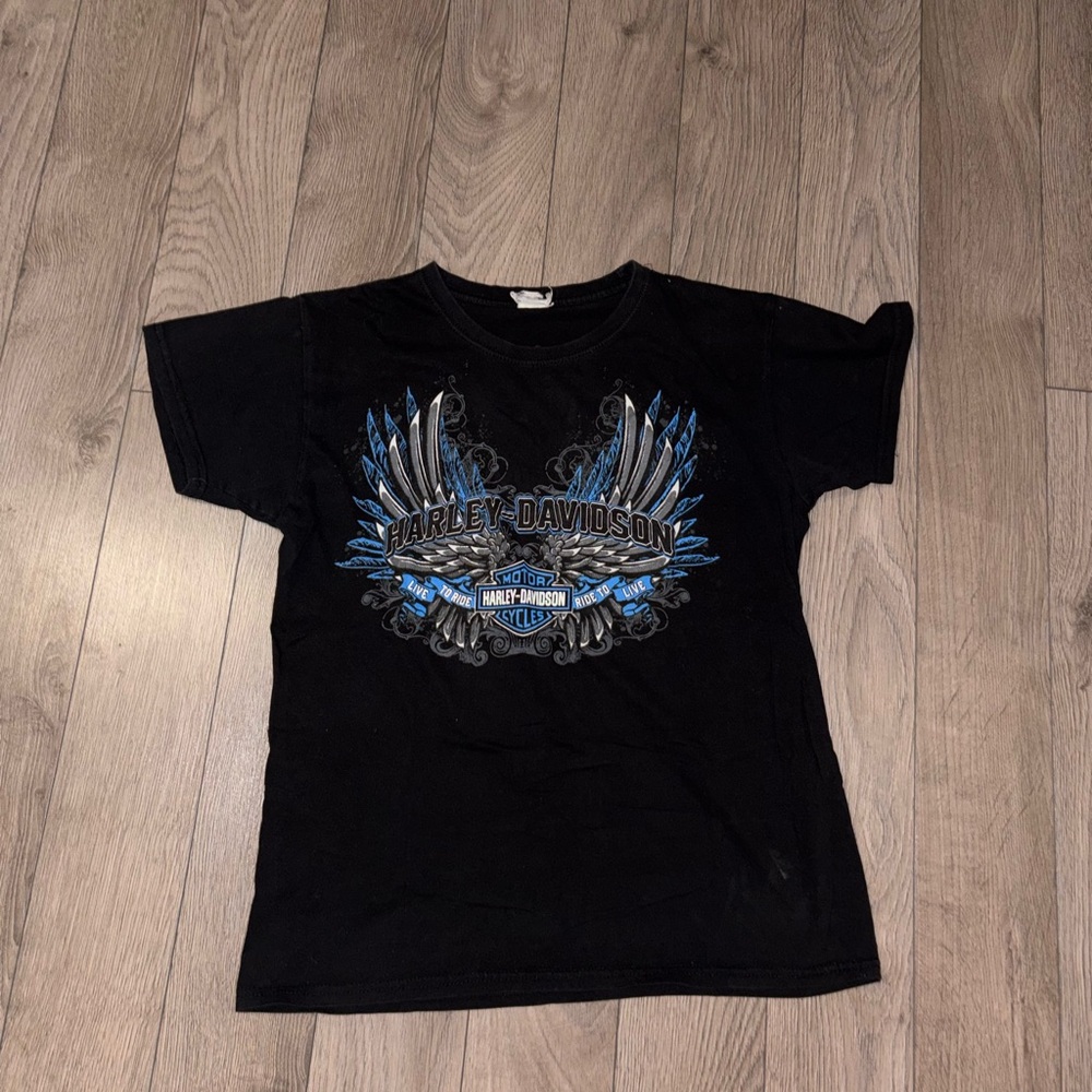 ❌SOLD❌ - Harley-Davidson Black Tee with Blue Wing Graphic
